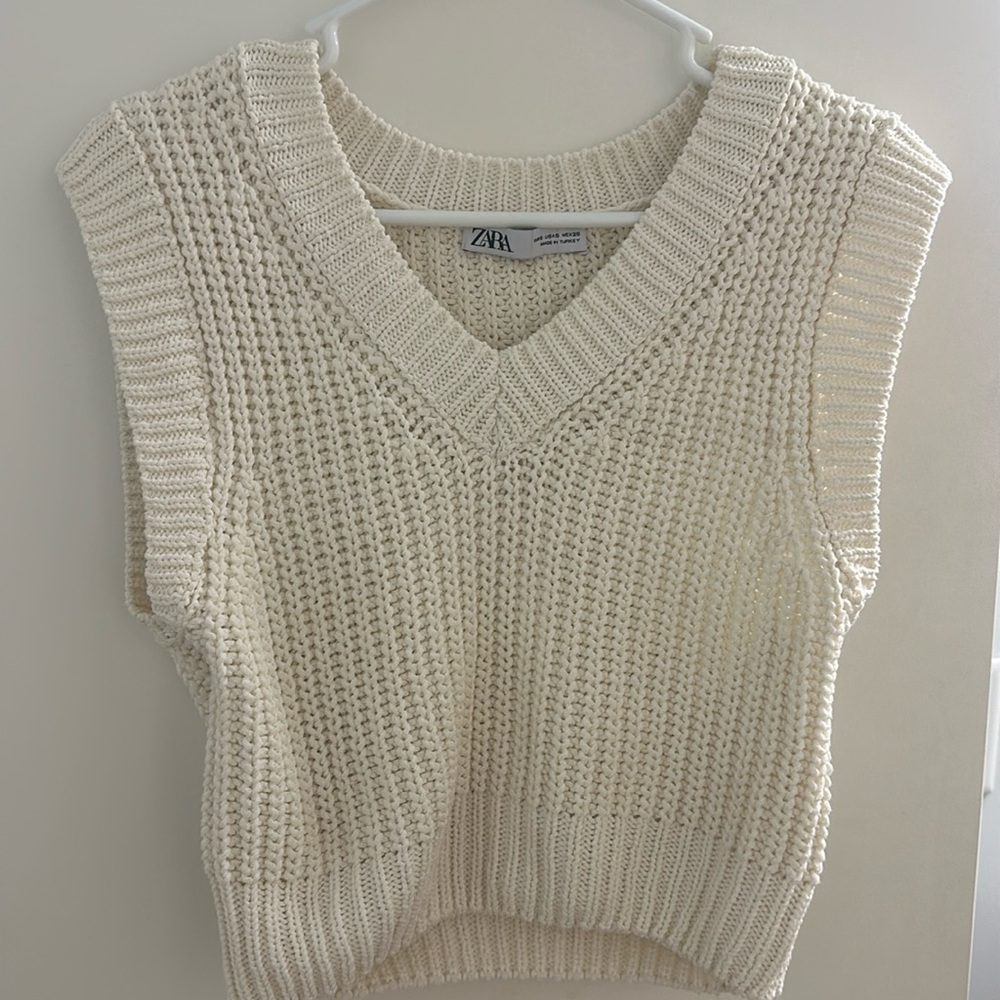 Zara Ribbed Knit Vest